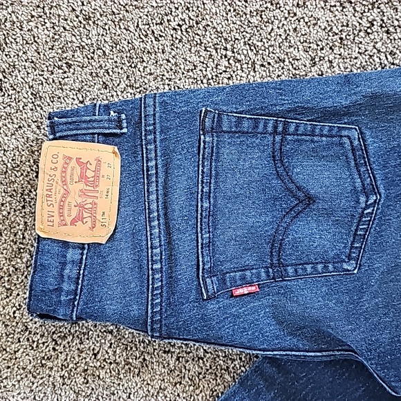 Boys Levi's Jeans - Picture 2 of 5